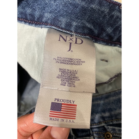 NYDJ Lift Tuck Technology Jeans Women’s size 8 - Picture 3 of 4